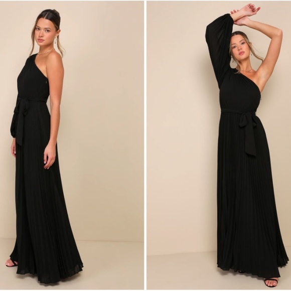 LULU's Chic Elegant Long Sleeve Romantic Flowy Bridesmaid Wedding Formal Gown - Picture 1 of 4